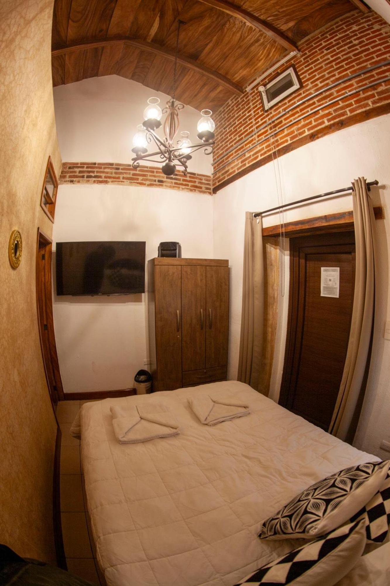 Хостел Hot Chipilin Antigua Екстер'єр фото